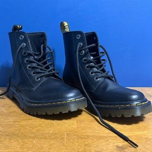 Dr. Martins 1460 smooth leather lace up.